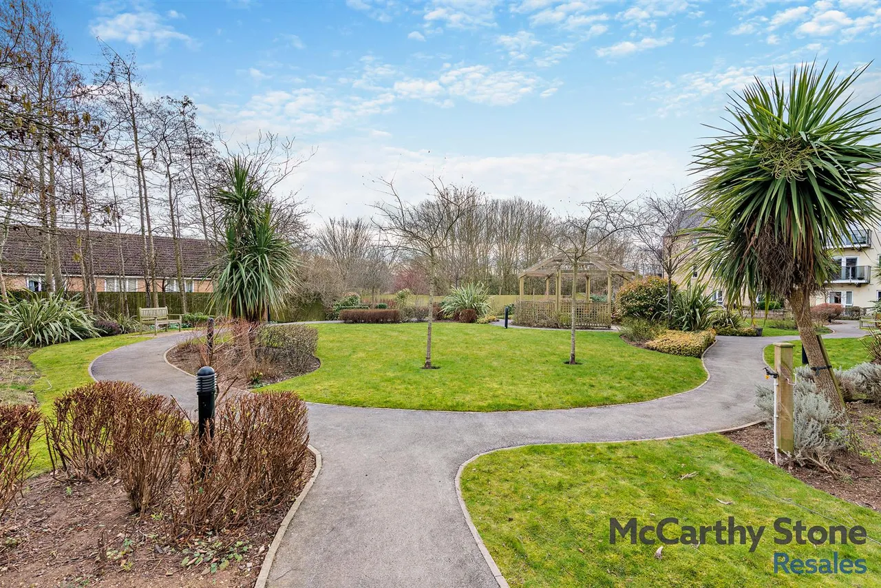 Squirrel Way, Shadwell, LS17, photo 20