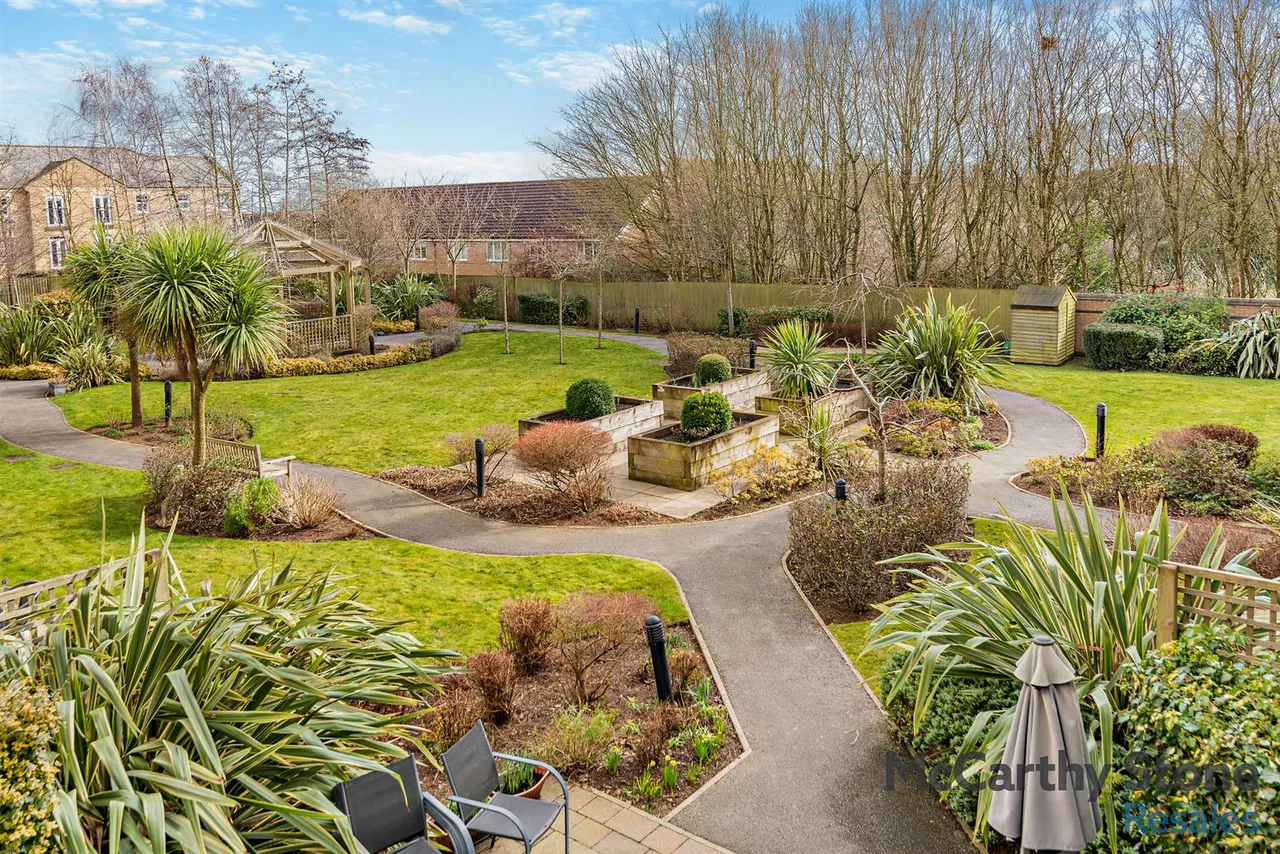 Squirrel Way, Shadwell, LS17, photo 19