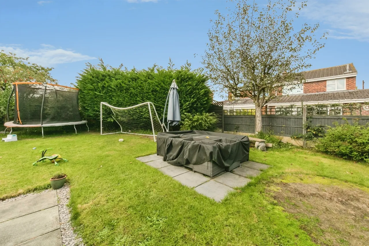 Shores Green Drive, Wincham, CW9, photo 19