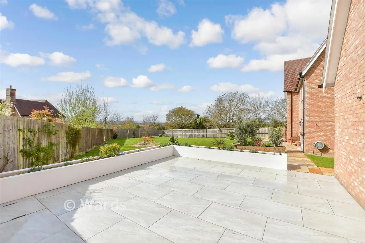 Vicarage Fields, Linton, ME17, photo 9