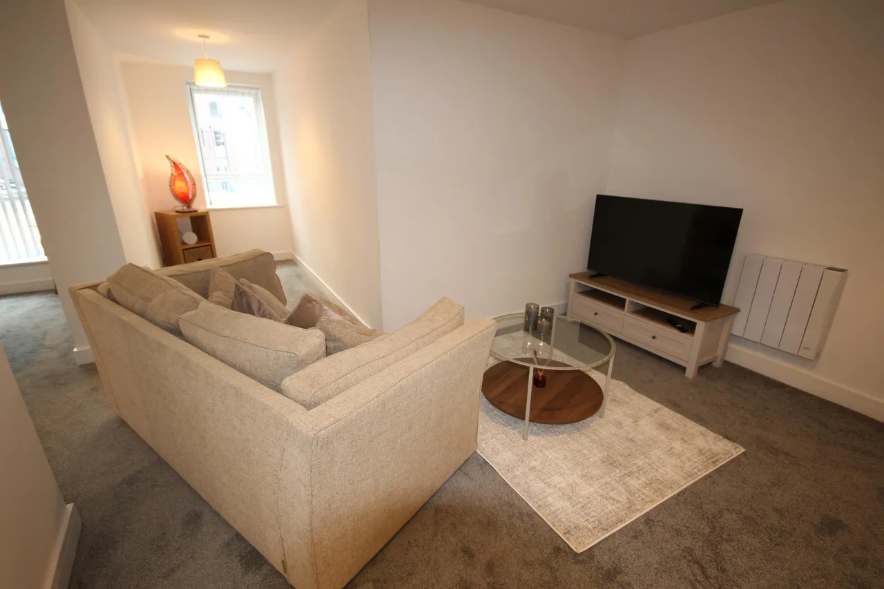 Horninglow Street, Burton upon Trent, DE14, photo 4