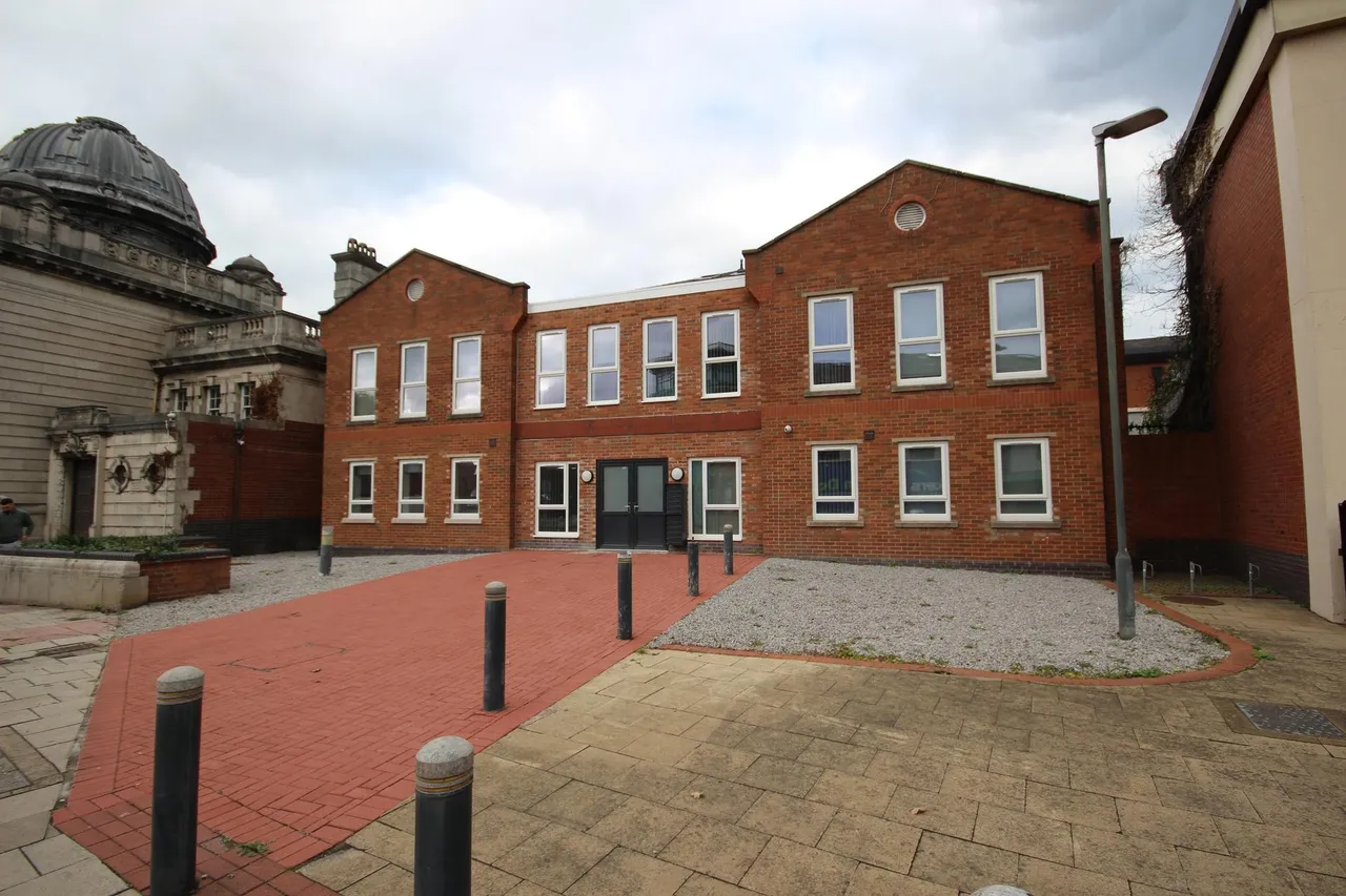 Horninglow Street, Burton upon Trent, DE14, photo 13