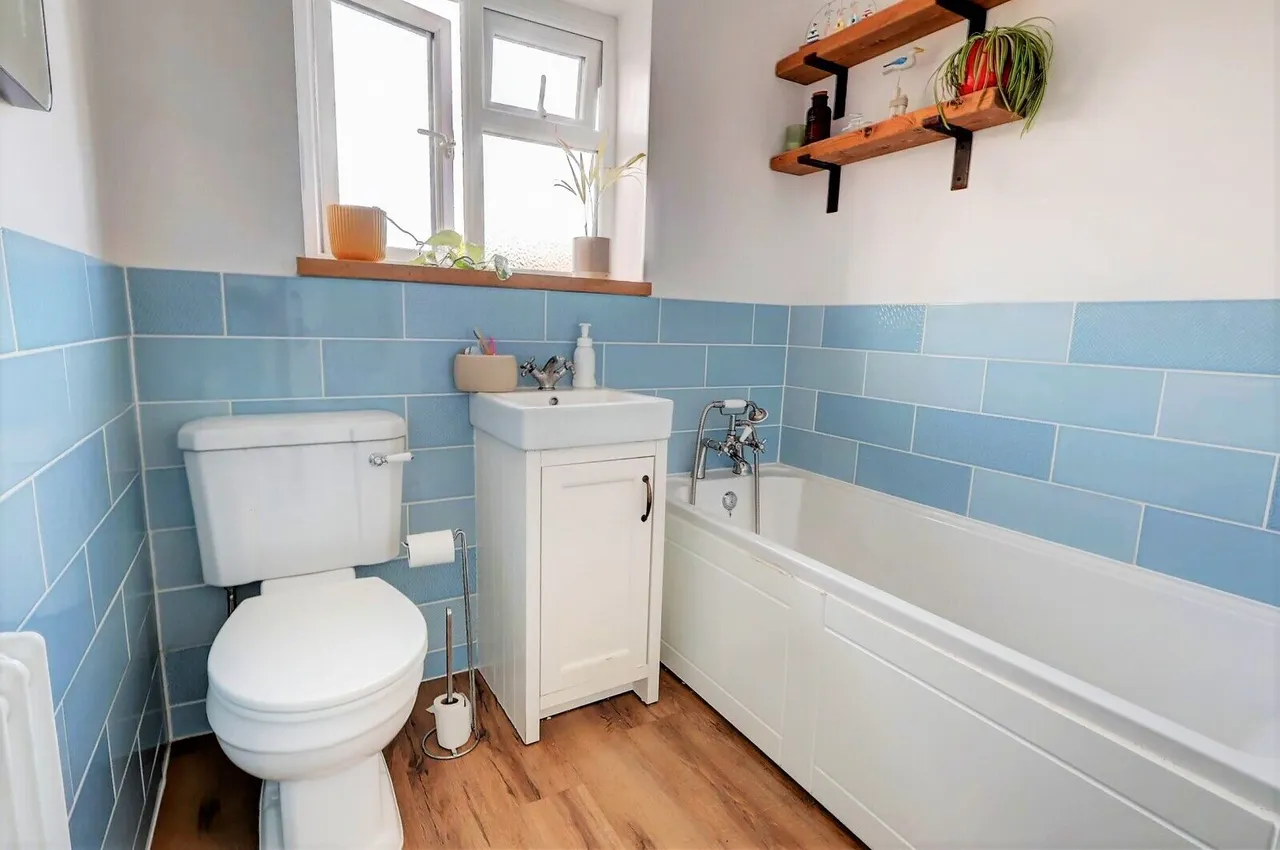 Cedar Avenue, High Wycombe, HP15, photo 13