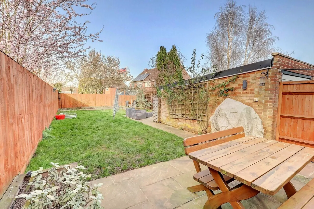 Cedar Avenue, High Wycombe, HP15, photo 4