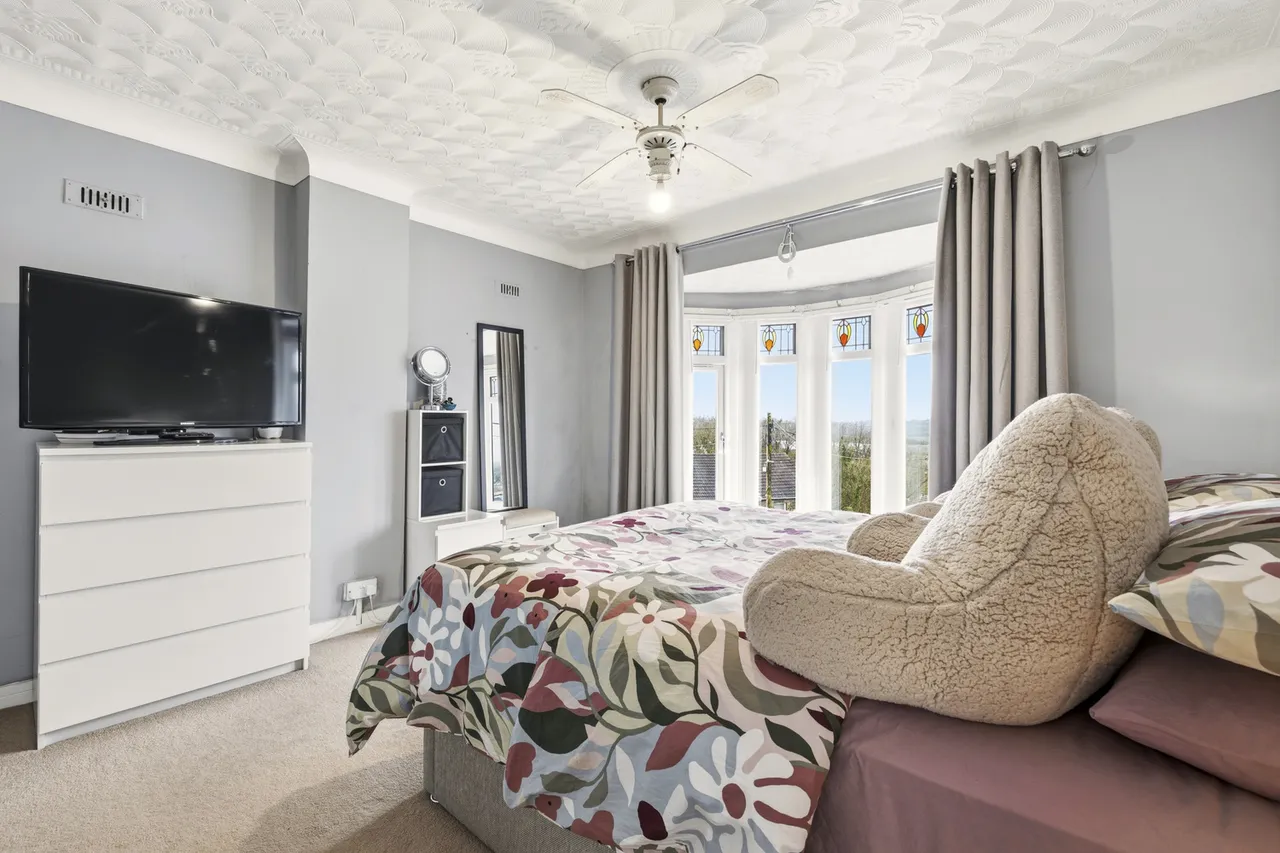 Hillcrest, Pentwyn, Neath, SA11 1YW, photo 8