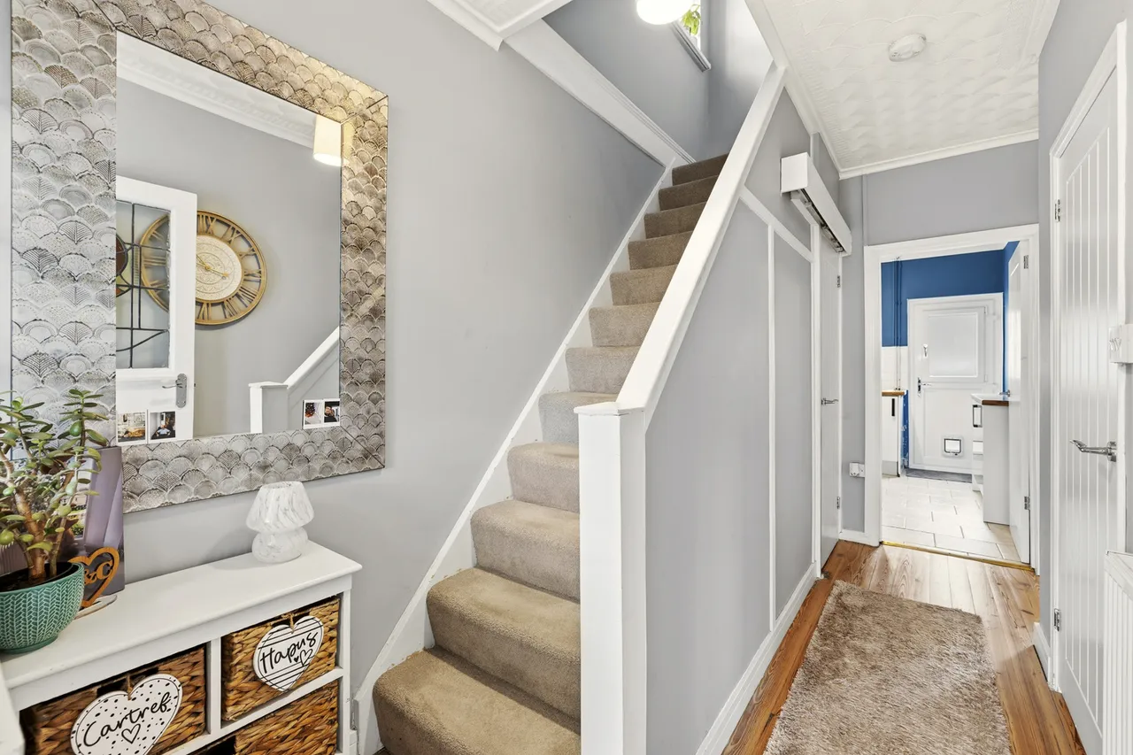 Hillcrest, Pentwyn, Neath, SA11 1YW, photo 7
