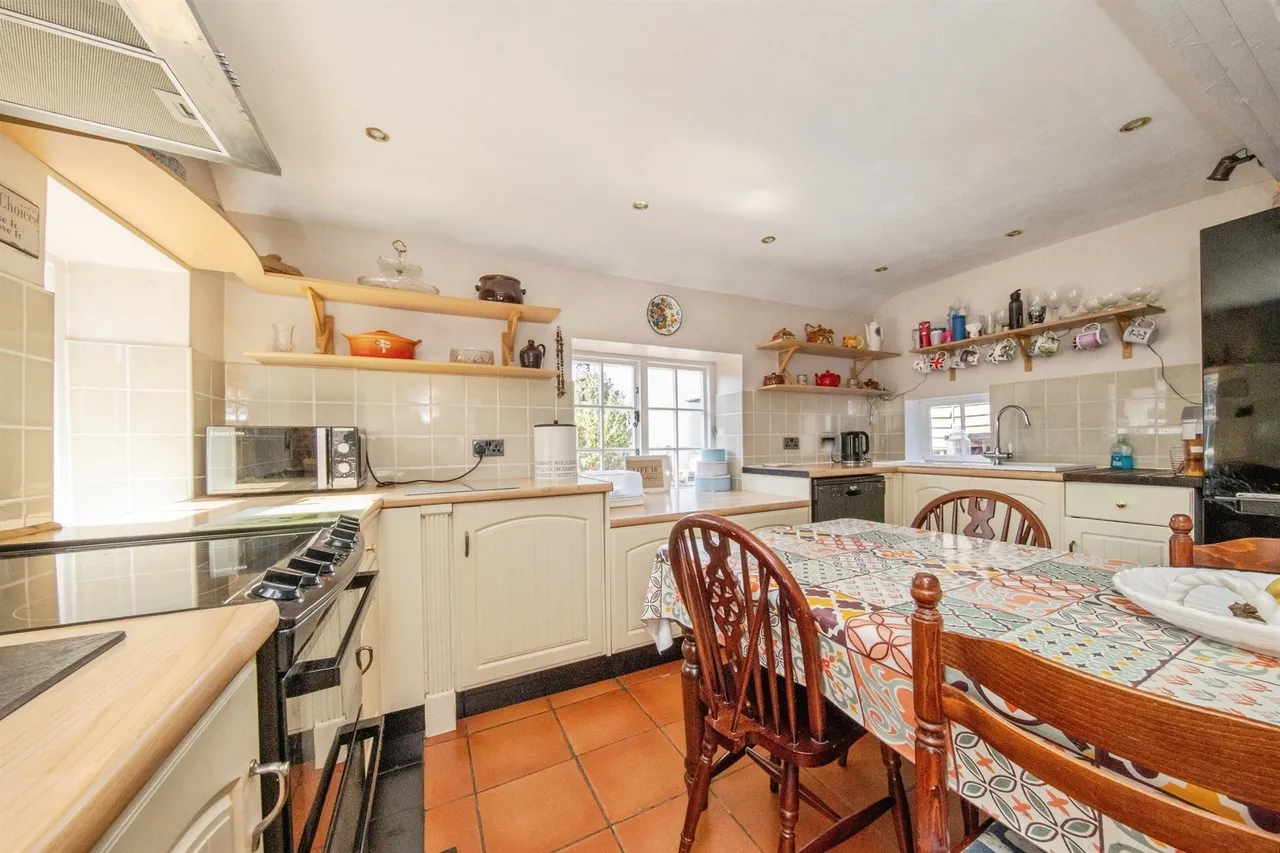 Clacton Road, St. Osyth, CLACTON-ON-SEA, photo 7