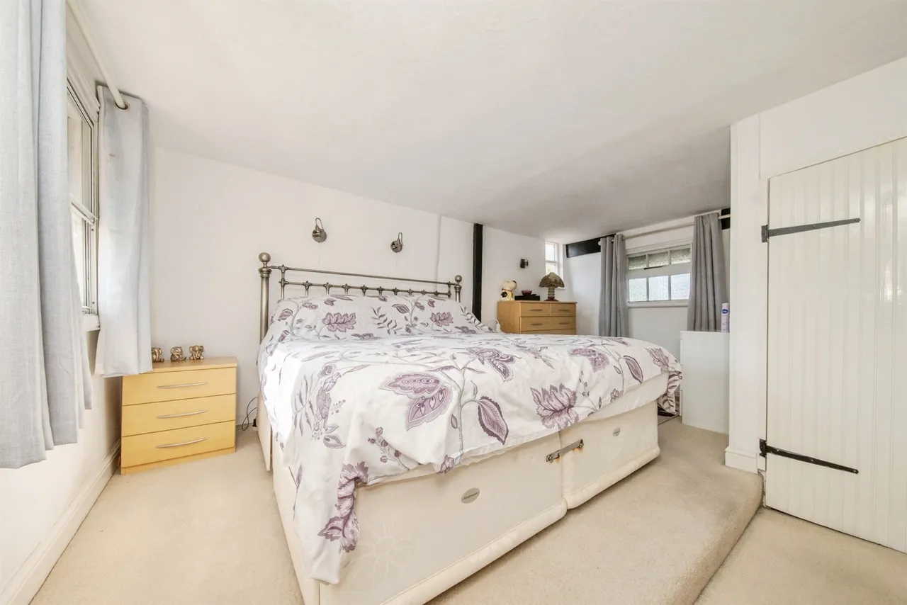 Clacton Road, St. Osyth, CLACTON-ON-SEA, photo 9