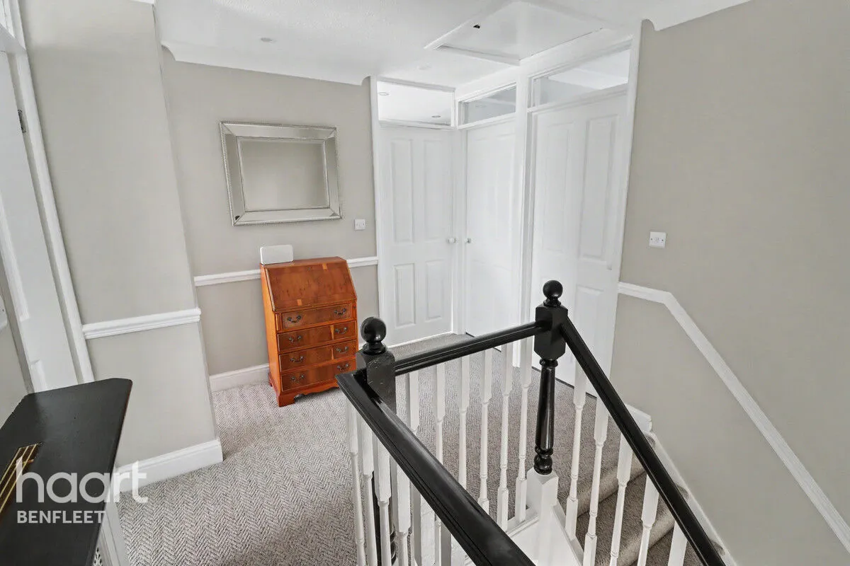Marine Avenue, Canvey Island, SS8, photo 14