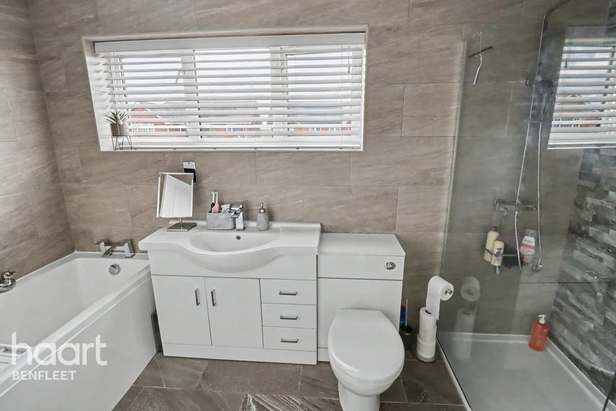 Marine Avenue, Canvey Island, SS8, photo 19
