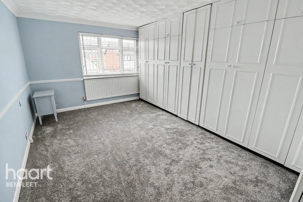 Marine Avenue, Canvey Island, SS8, photo 18