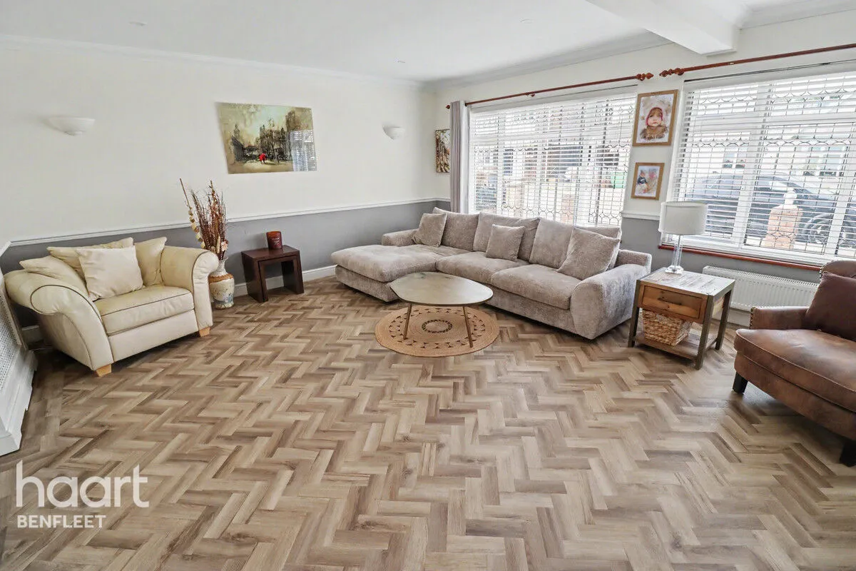 Marine Avenue, Canvey Island, SS8, photo 8