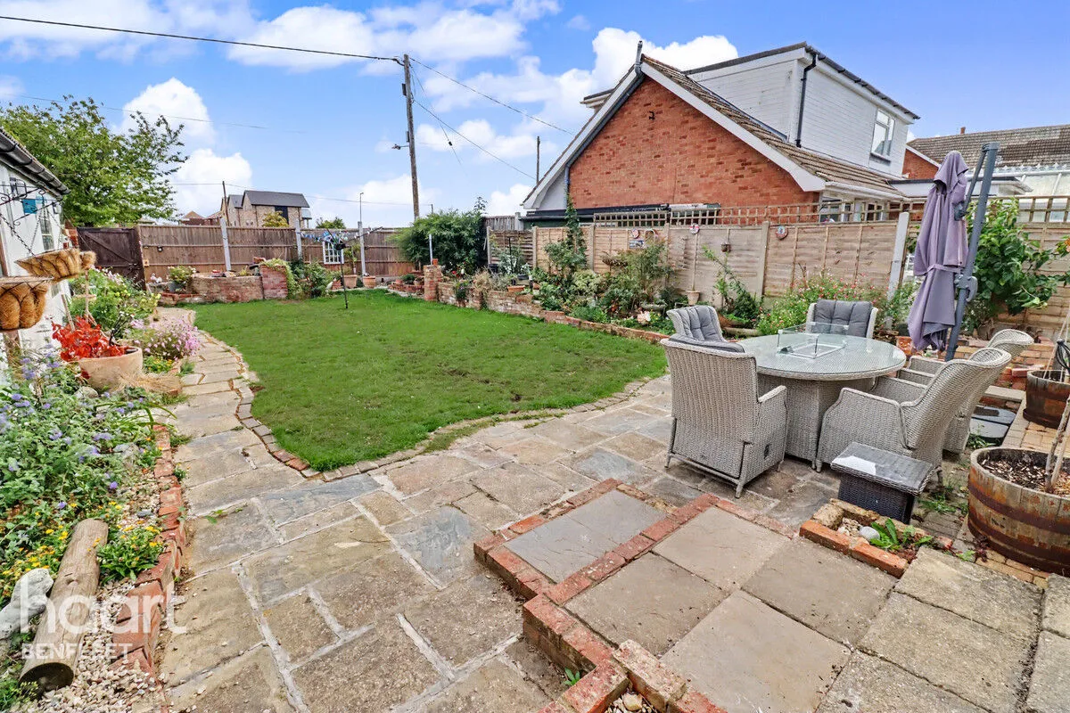 Marine Avenue, Canvey Island, SS8, photo 21