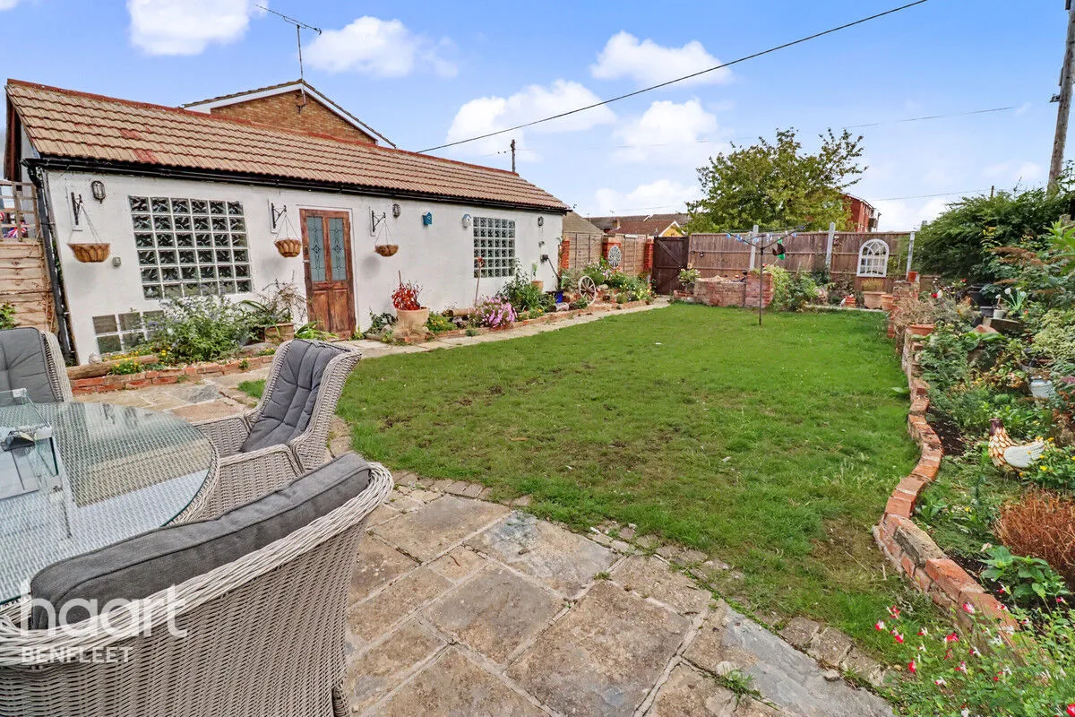 Marine Avenue, Canvey Island, SS8, photo 22