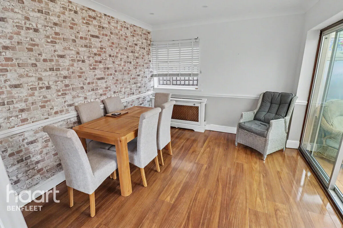Marine Avenue, Canvey Island, SS8, photo 9