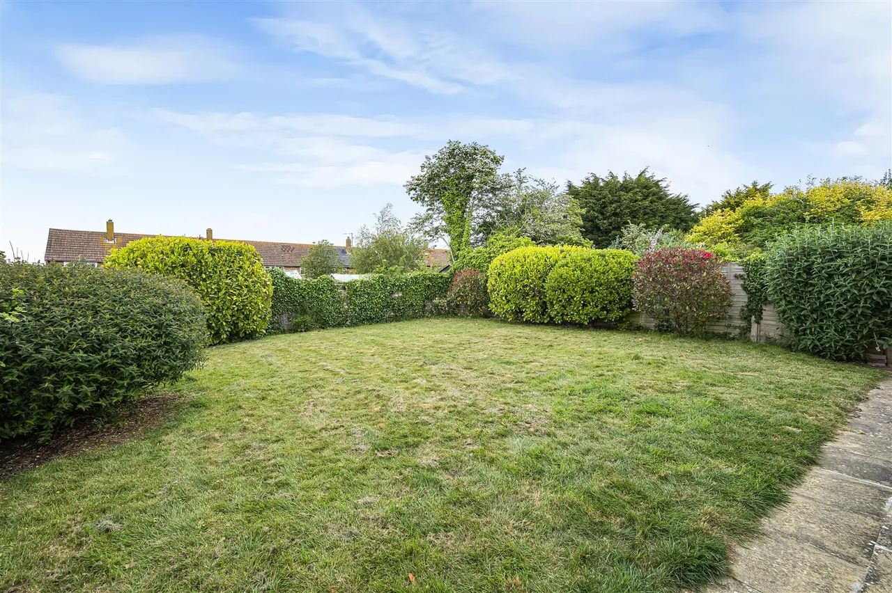 Stirling Avenue, Seaford, photo 6