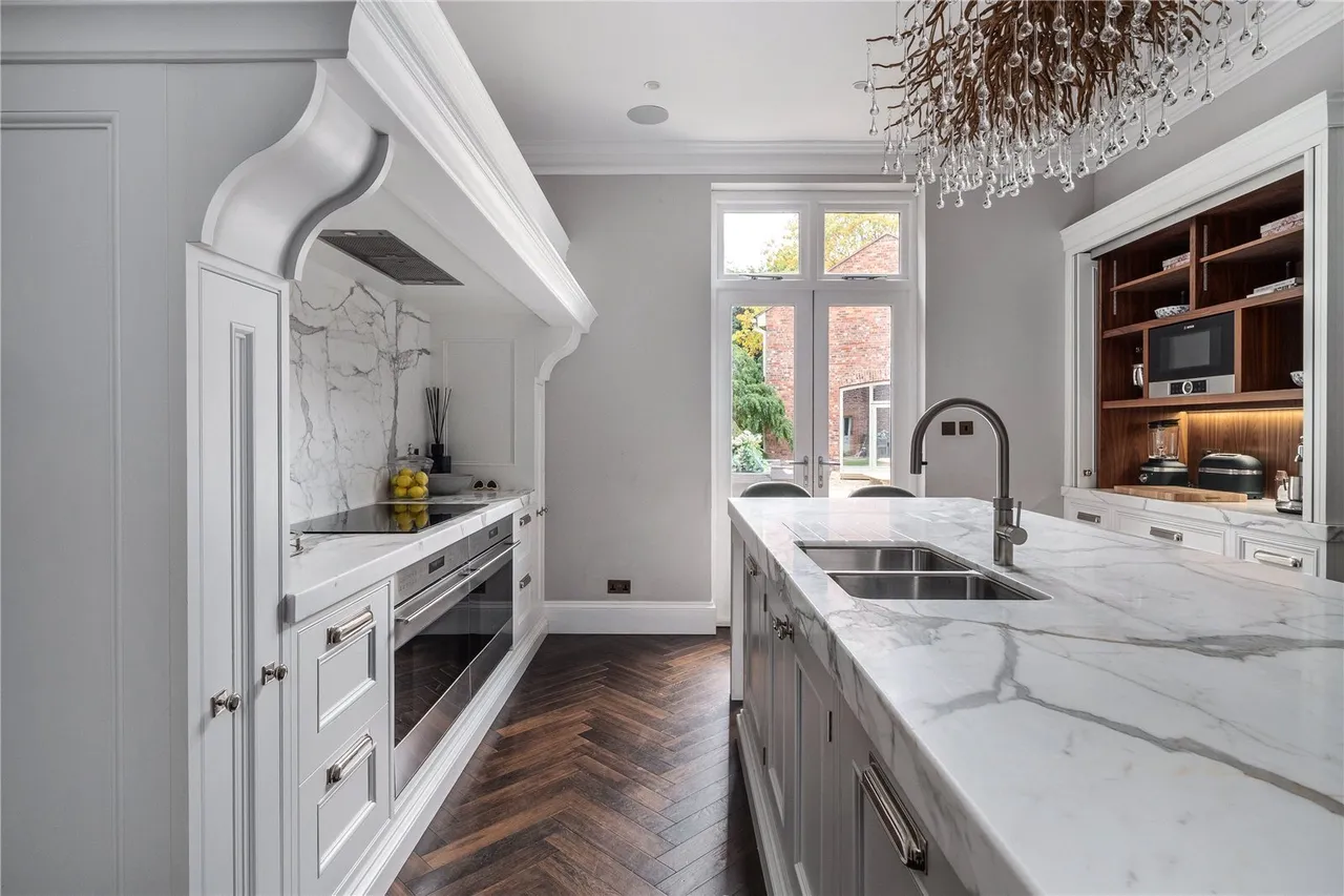 Knutsford Road, Chelford, SK11, photo 9
