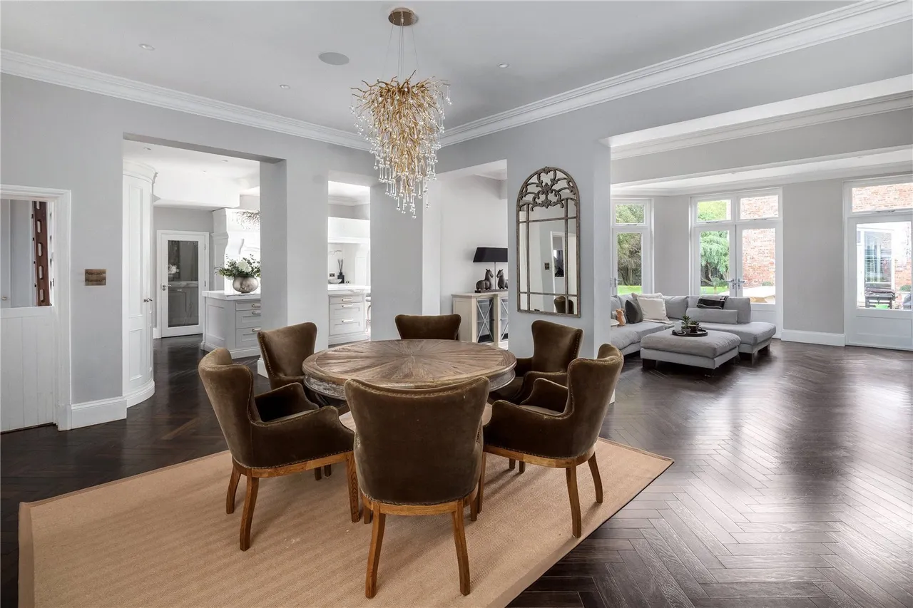 Knutsford Road, Chelford, SK11, photo 12