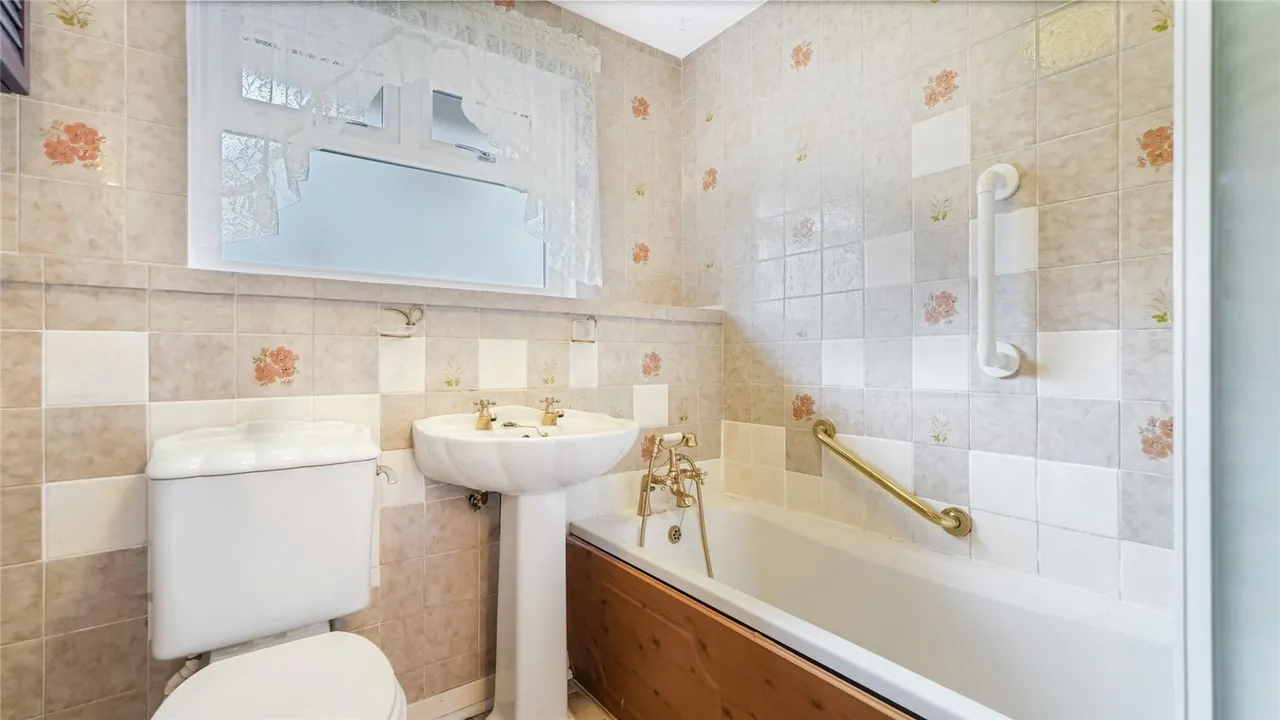 Kenningknowes Road, Stirling, Stirlingshire, FK7, photo 13
