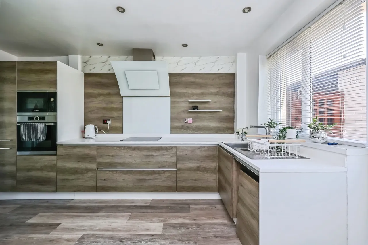Bournmoor Avenue, Clifton, Nottingham, NG11, photo 8
