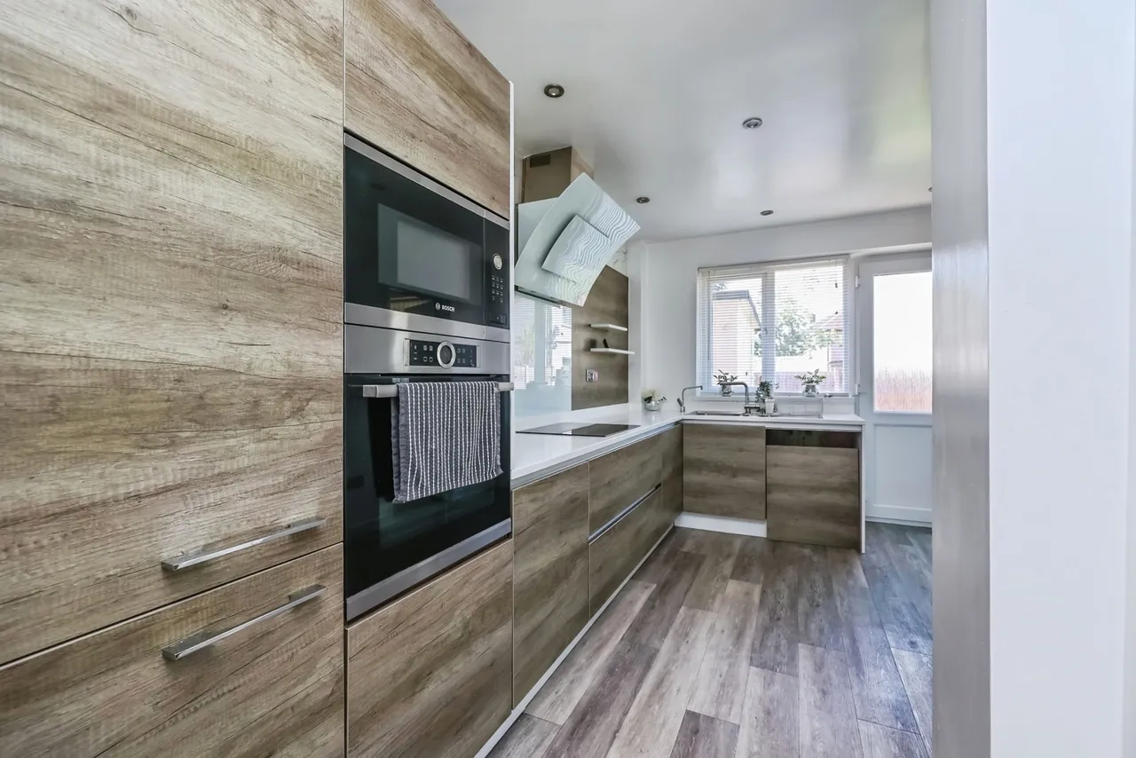 Bournmoor Avenue, Clifton, Nottingham, NG11, photo 2