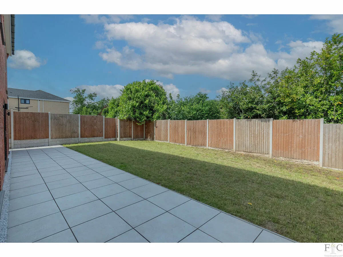Cleves Gardens, Leicester, LE2, photo 7