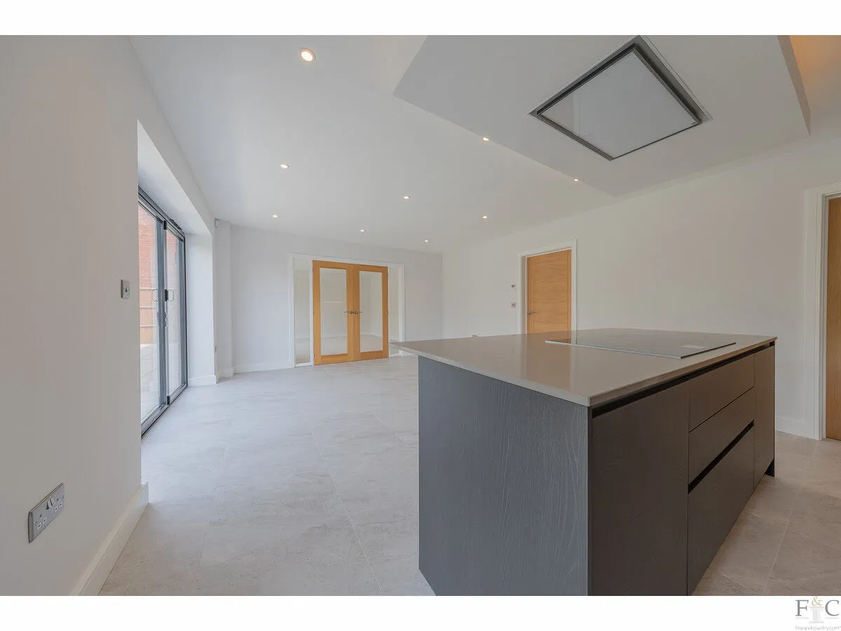 Cleves Gardens, Leicester, LE2, photo 12