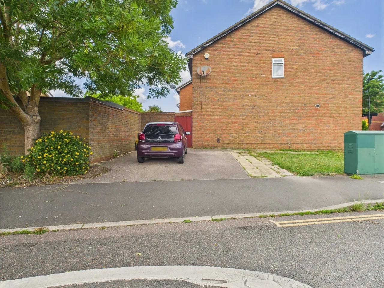 Feltham, photo 11