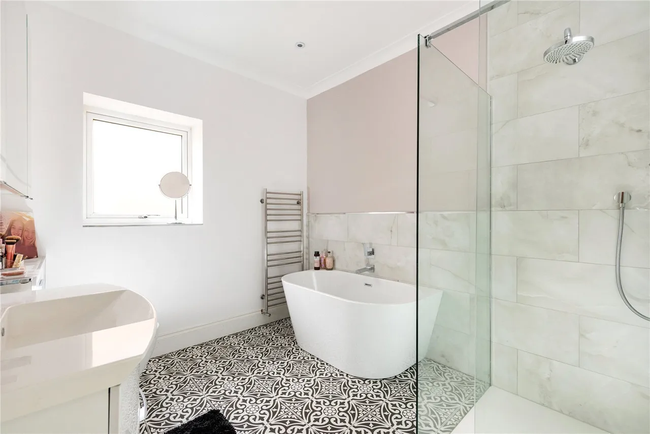 Glapthorn Road, Oundle, PE8, photo 11