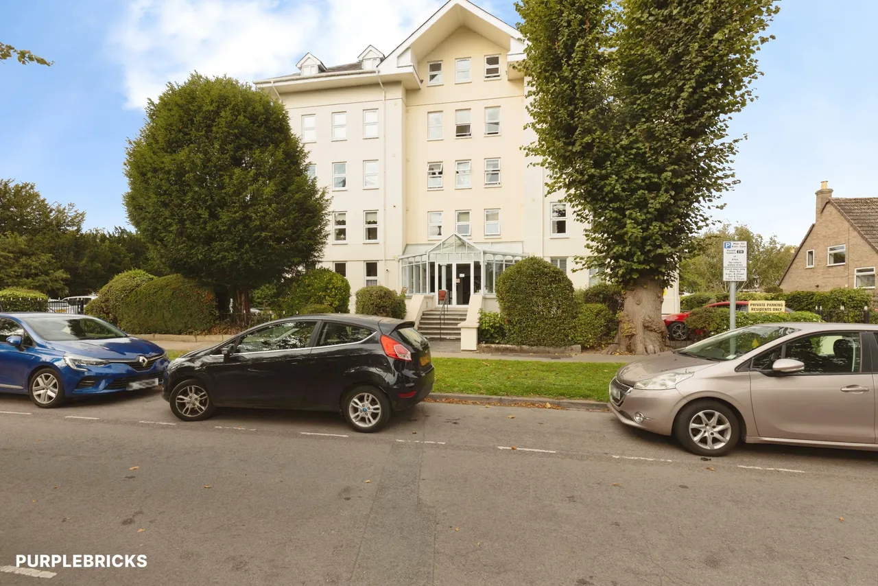 2 bed flat for sale, Westbourne Drive, Cheltenham, GL52