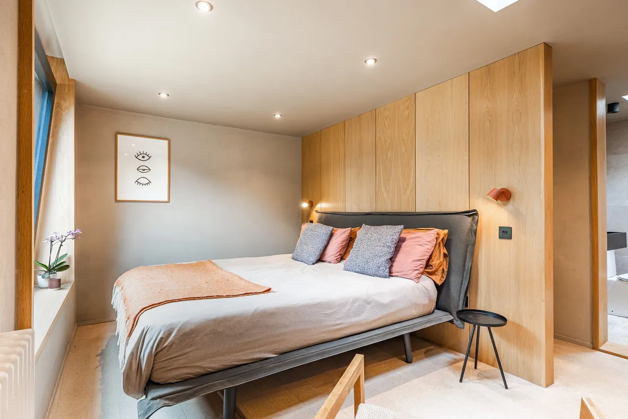 Beautifully Remodelled Contemporary H, photo 10
