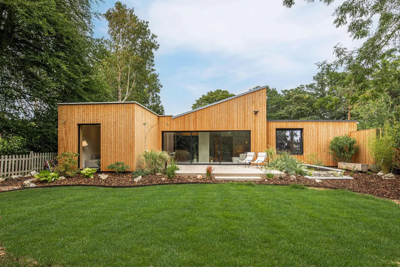 4 bed property for sale, Beautifully Remodelled Contemporary H