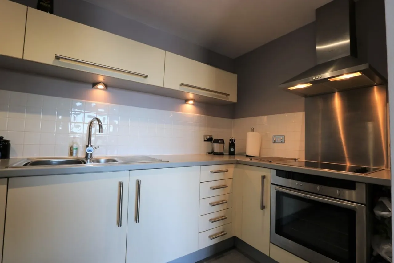 Roma House, Victoria Wharf, CF11, photo 8