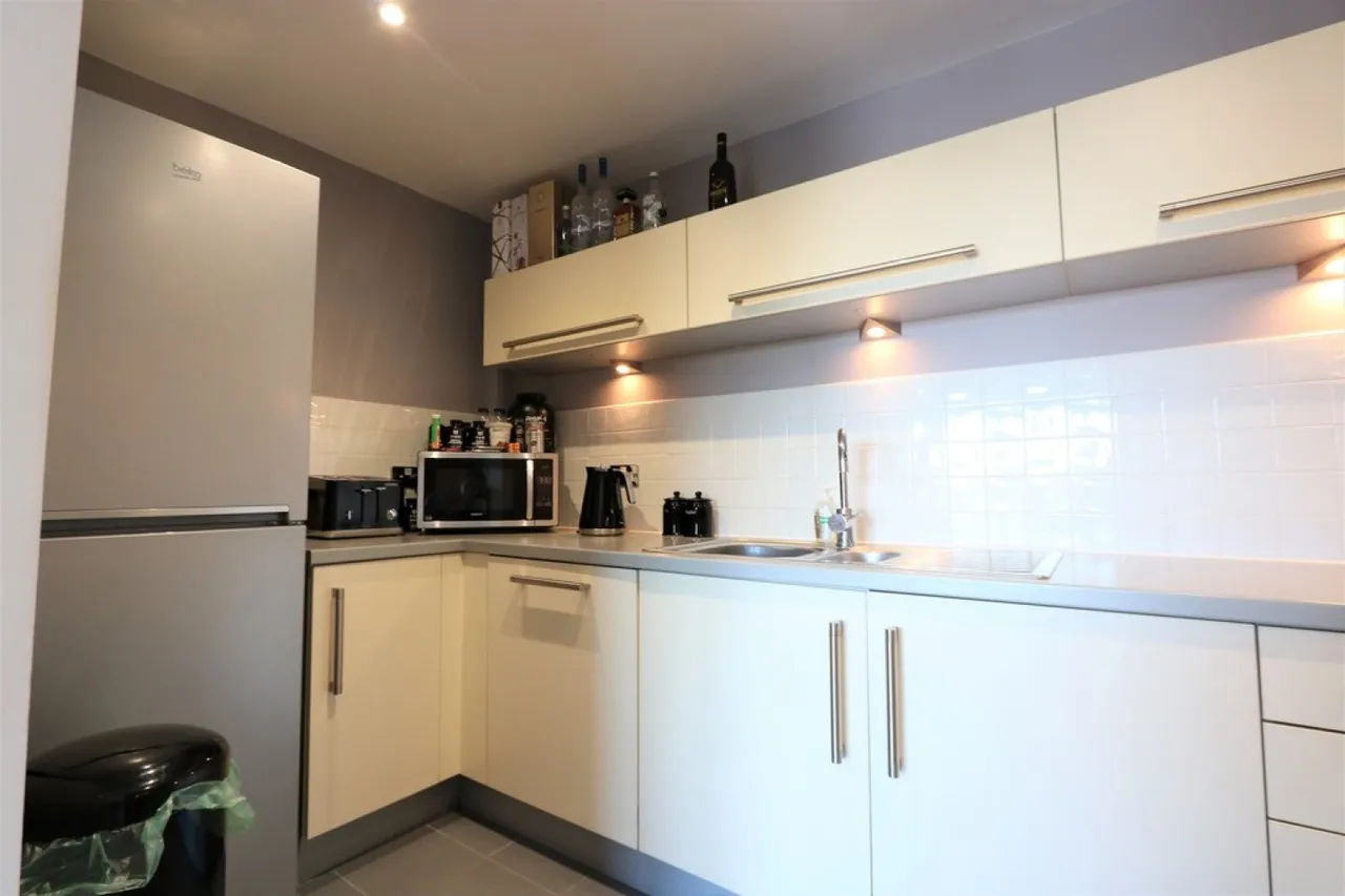 Roma House, Victoria Wharf, CF11, photo 9