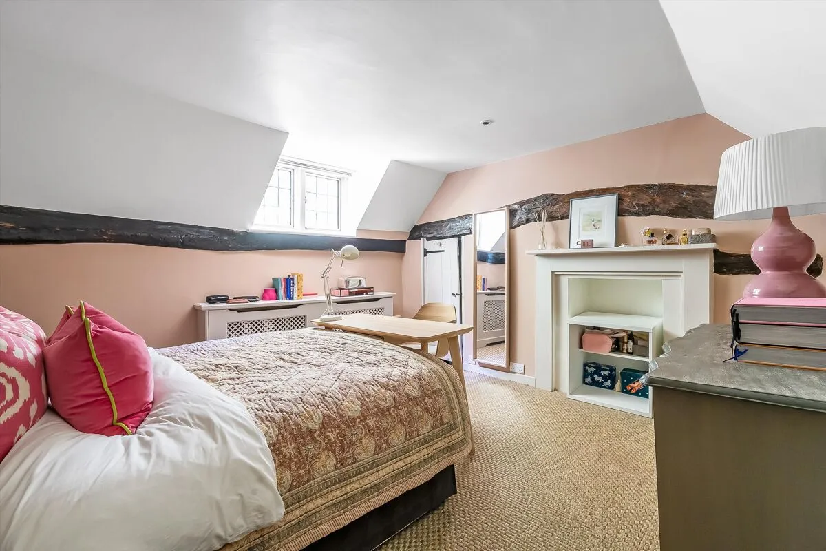 Bagshot Road, West End, GU24, photo 14