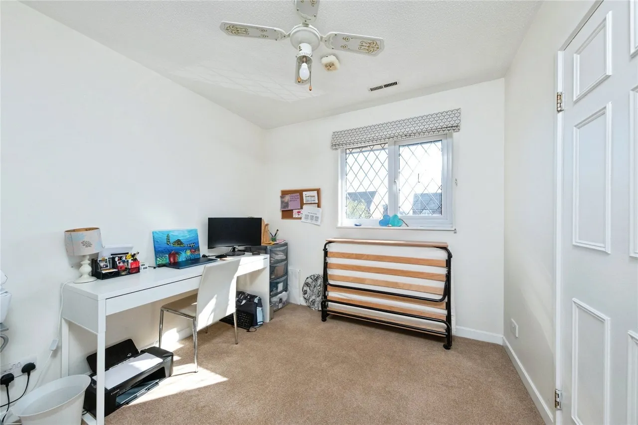 Thompson Drive, Caversfield, Bicester, Oxfordshire, OX27, photo 20