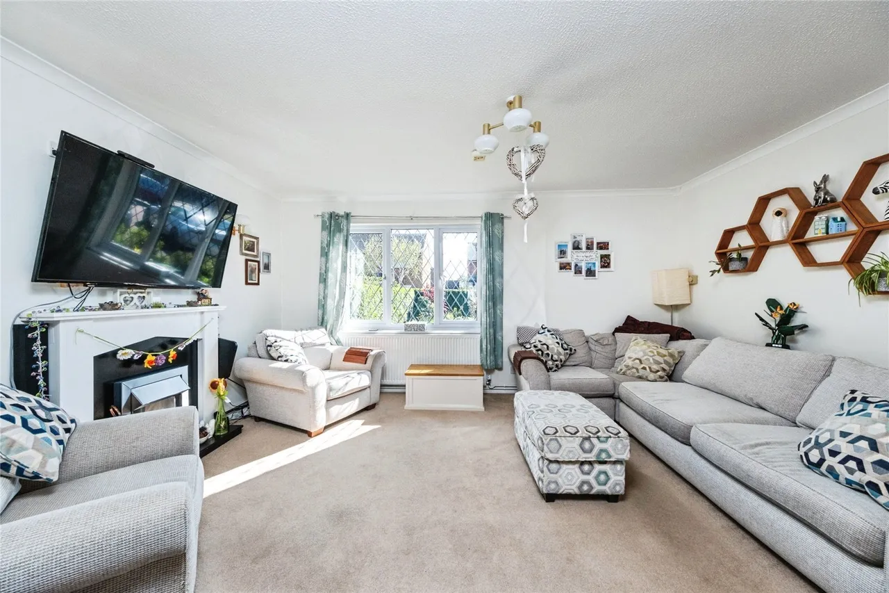 Thompson Drive, Caversfield, Bicester, Oxfordshire, OX27, photo 9