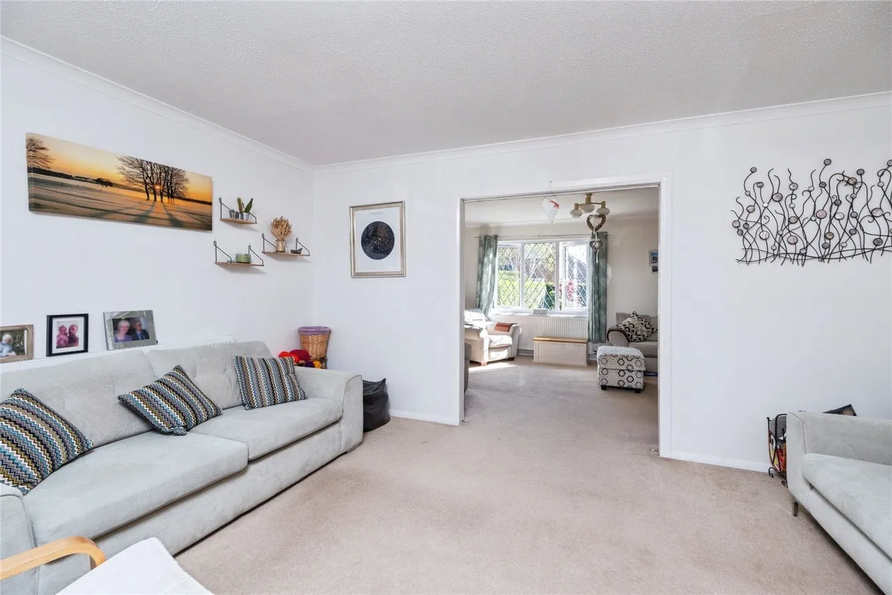 Thompson Drive, Caversfield, Bicester, Oxfordshire, OX27, photo 12