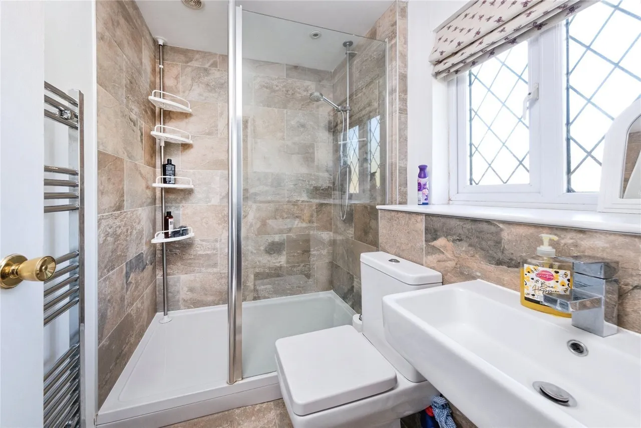 Thompson Drive, Caversfield, Bicester, Oxfordshire, OX27, photo 24