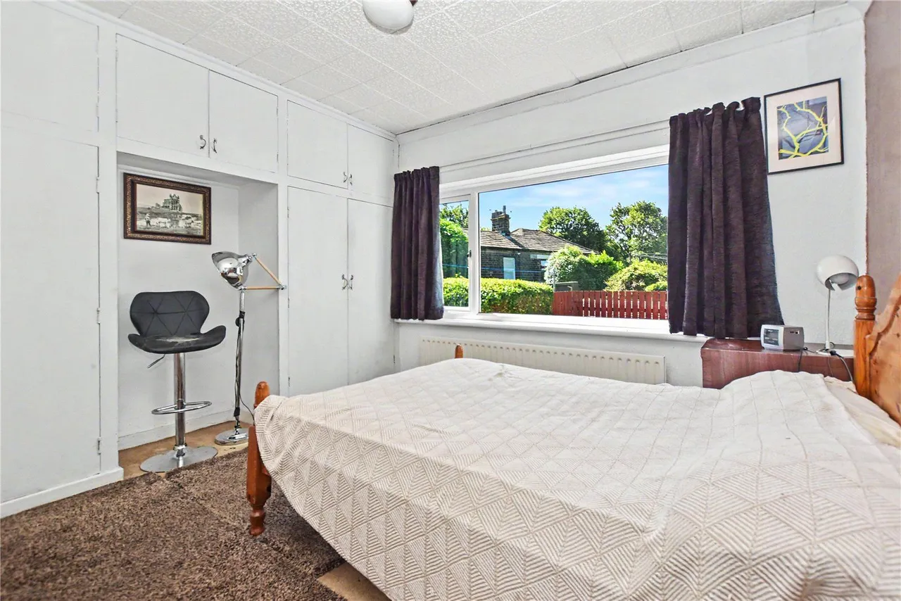 Crawshaw Rise, Pudsey, LS28, photo 9