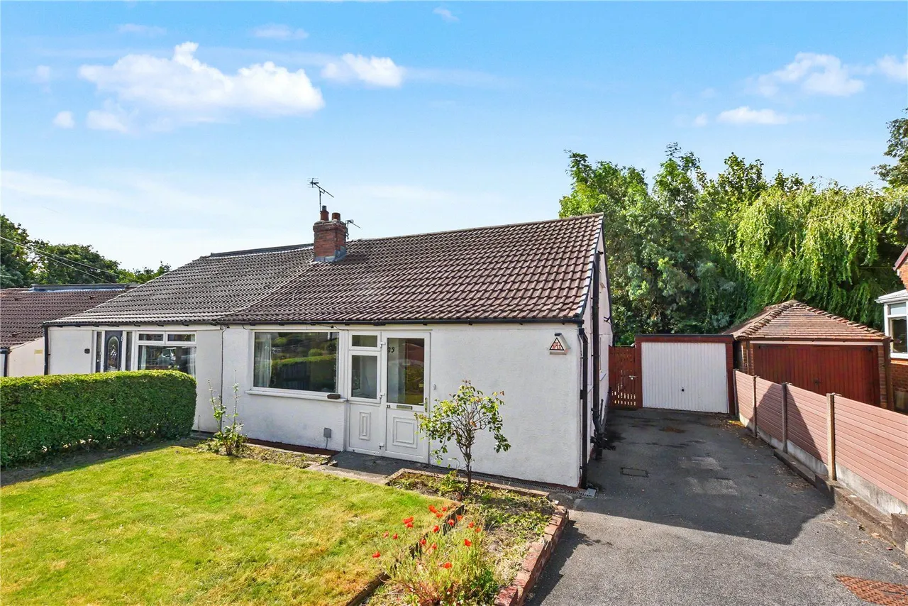 Crawshaw Rise, Pudsey, LS28, photo 15