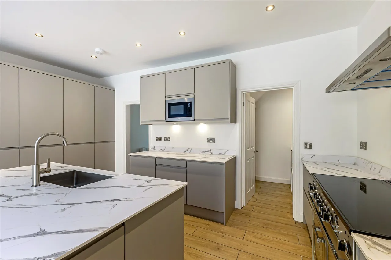 Boscombe Road, Wimbledon, London, SW19, photo 6