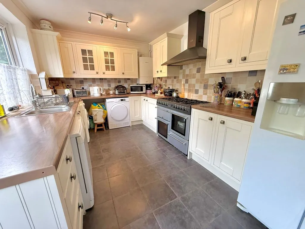 Mancroft Road, Caddington, LU1, photo 4