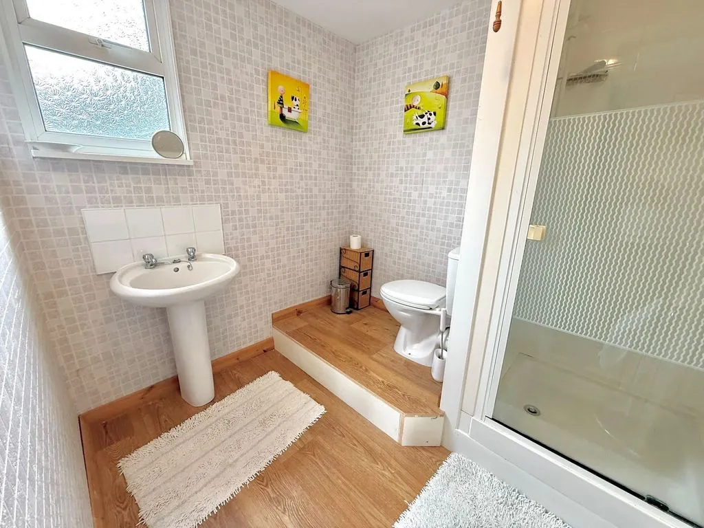 Mancroft Road, Caddington, LU1, photo 11