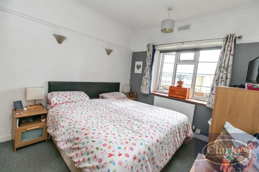 Wimborne Road, Bournemouth, photo 8