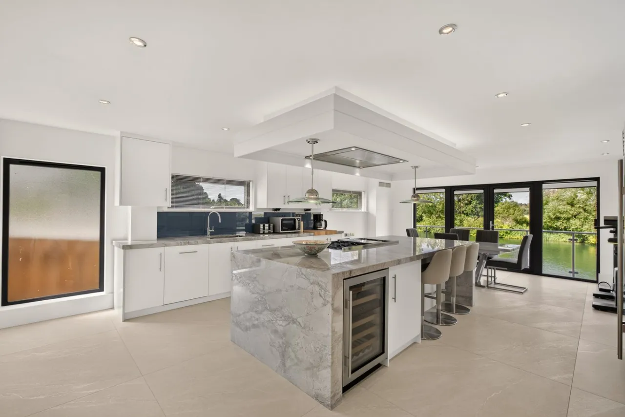 Henley Road, Wargrave, Berkshire, RG10 8HZ, photo 5