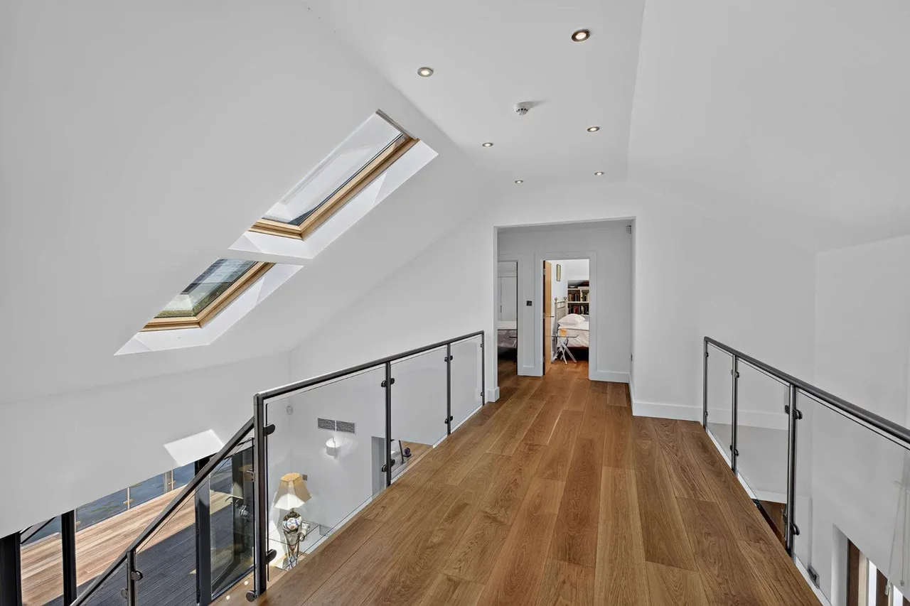 Henley Road, Wargrave, Berkshire, RG10 8HZ, photo 9