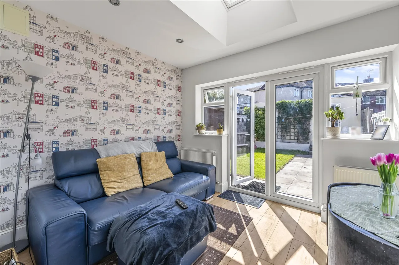 Fulwell Park Avenue, Twickenham, TW2 5HB, photo 4
