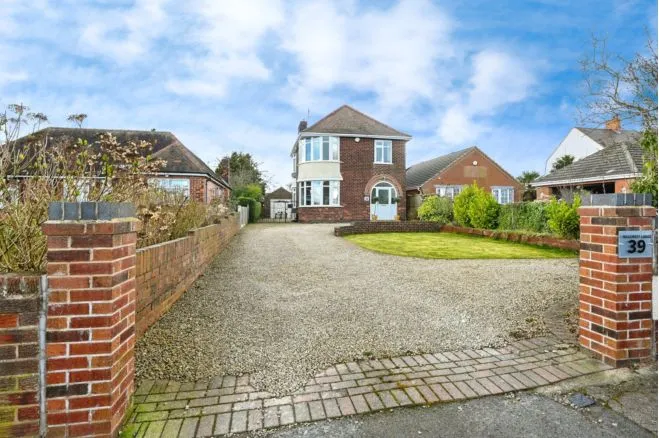 4 bed house for sale, Thoresby Avenue, Kirkby In Ashfield, NG17