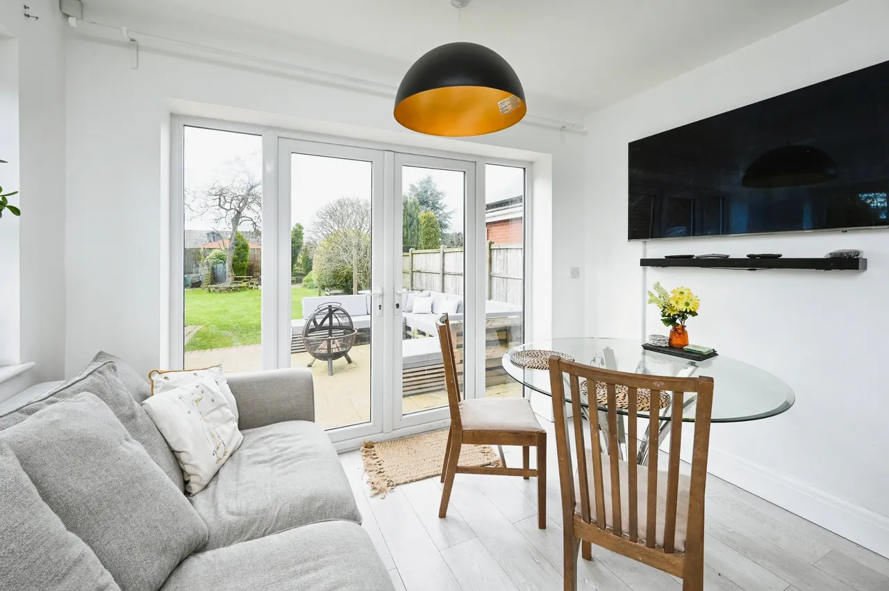 Thoresby Avenue, Kirkby In Ashfield, NG17, photo 3
